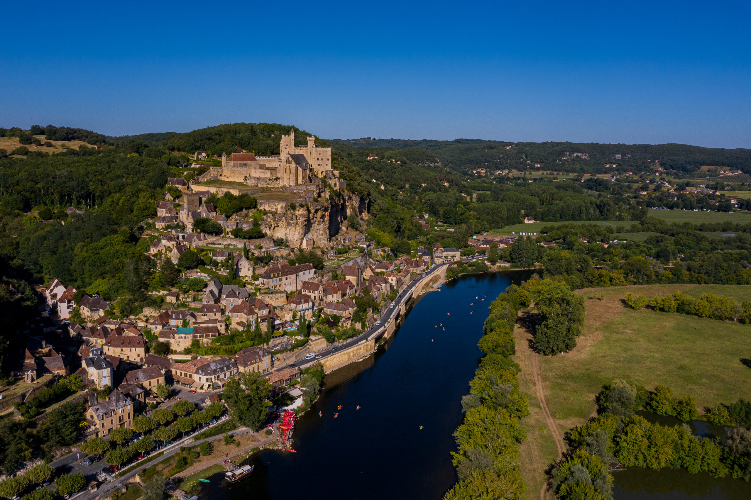 Vue aérienne de Beynac, village du Périgord Noir