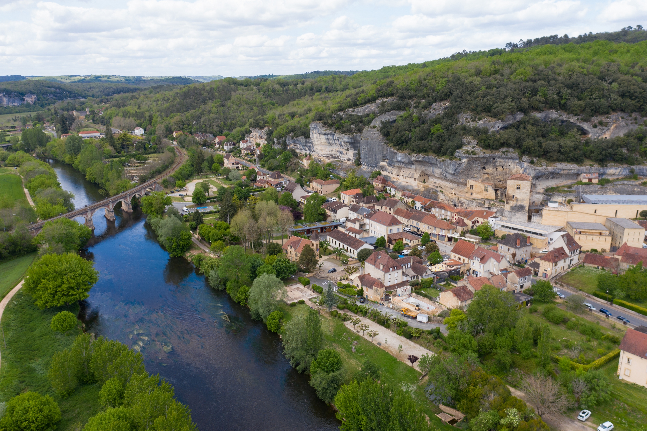 Vue aérienne du Villa des Eyzies